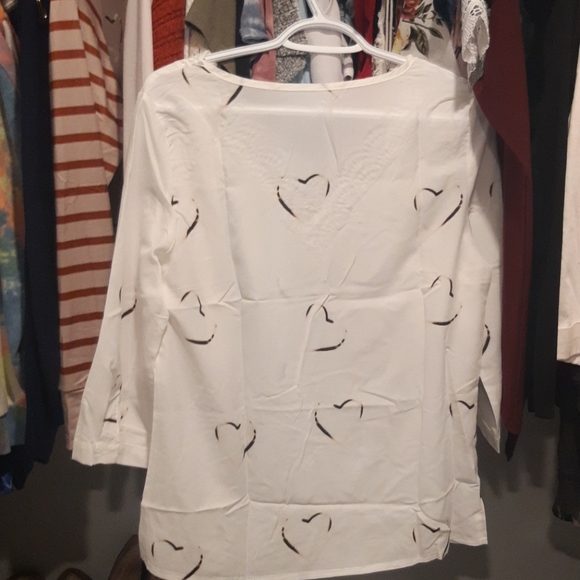 Shirt with hearts - Picture 2 of 2